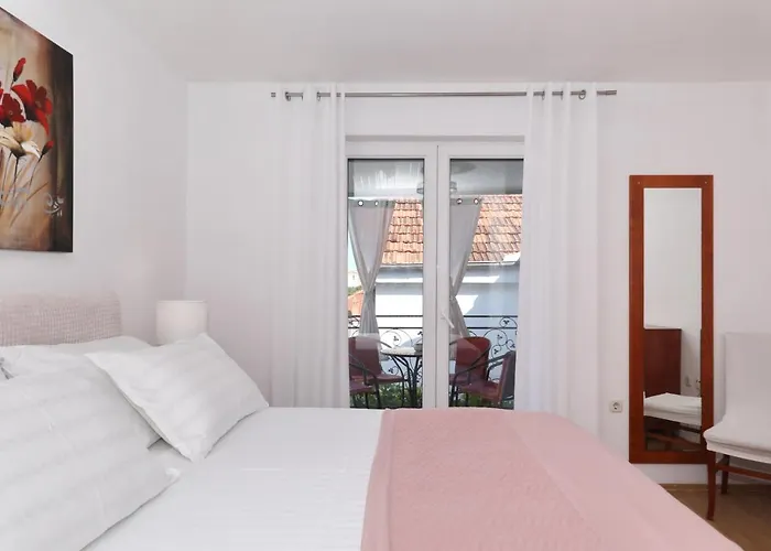 公寓 Rimanic 扎达尔